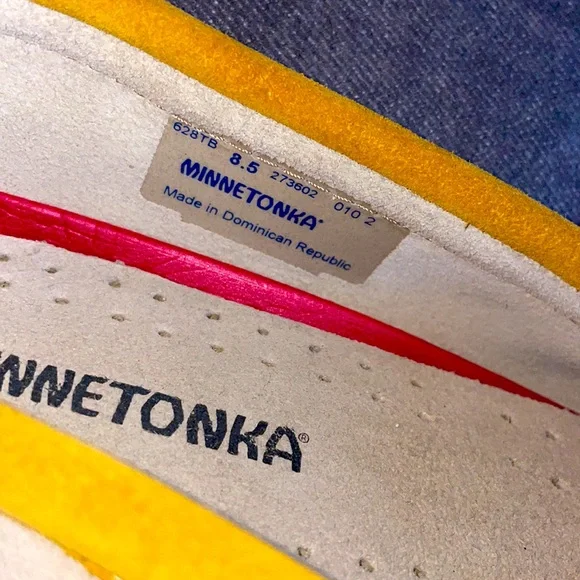 NEW Minnetonka Moccasins.  Size 8.5 - Picture 4 of 6